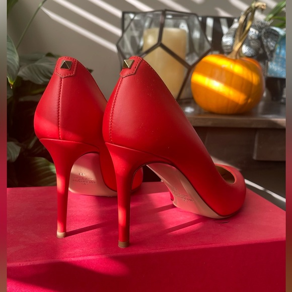 Nib Valentino Garavani pointy toe pump size 39 IT - Picture 7 of 9